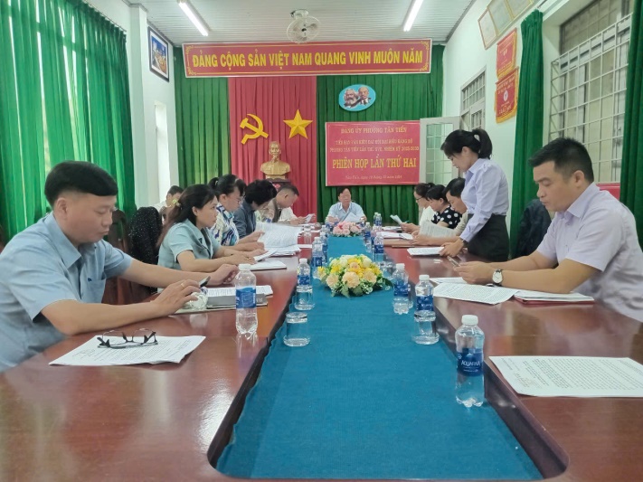h4 tiểu ban văn kiện